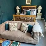 John Street Apartment 3